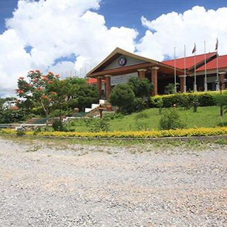 Vansana Plain Of Jars Hotel Muang Phônsavan Exterior foto