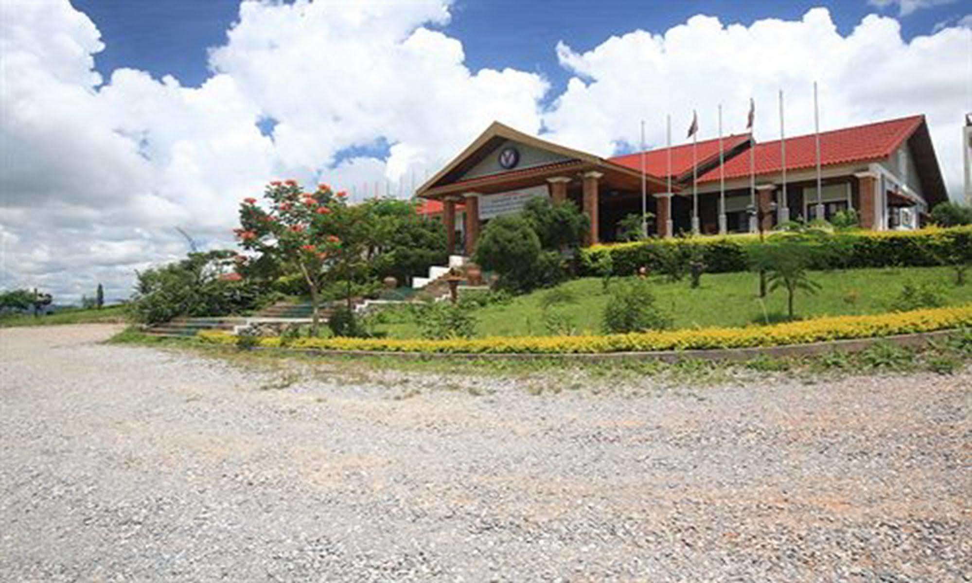 Vansana Plain Of Jars Hotel Muang Phônsavan Exterior foto